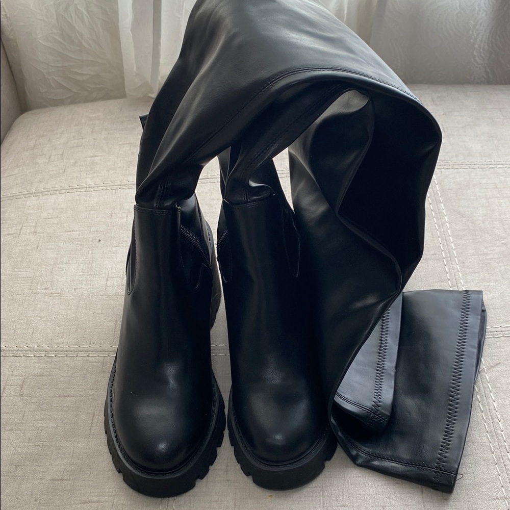 Black Leather Boots with Matching Scarf